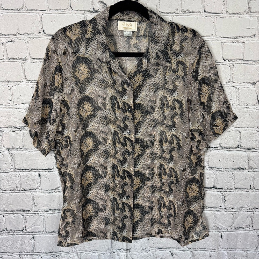 Voir Collection Vintage Snake Print Sheer Women’s SS Button Down Top Size Large